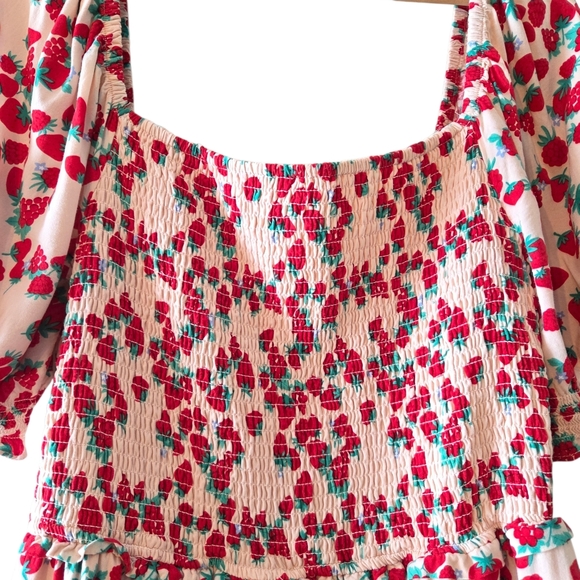 BETSEY JOHNSON Women's Dress Size XXL Strawberry Fields Tiered Smocked Midi - Picture 9 of 16